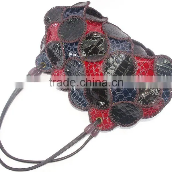 Leather Bag Guangzhou Factory Ladies Fashion Style Hot Sale Bag More Creative Design photo-2