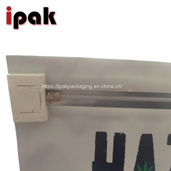 Custom Stand Up Child Resistant Packaging Bags With Zipper photo-2