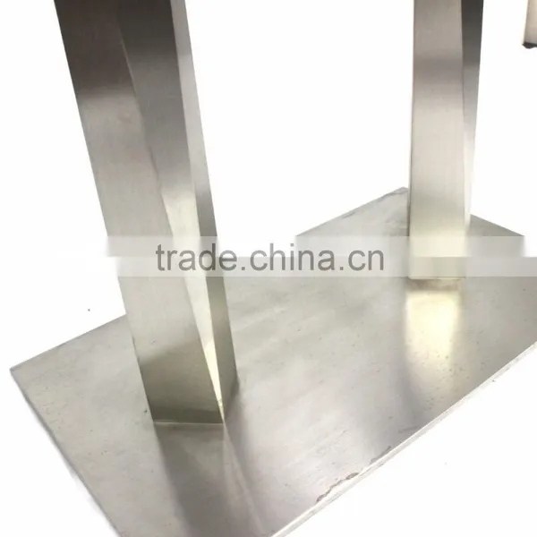 Dinning Table photo-3