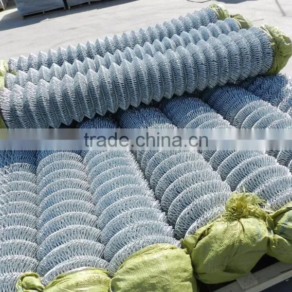 Factory Supply Chain Link Fence Made in China photo-4