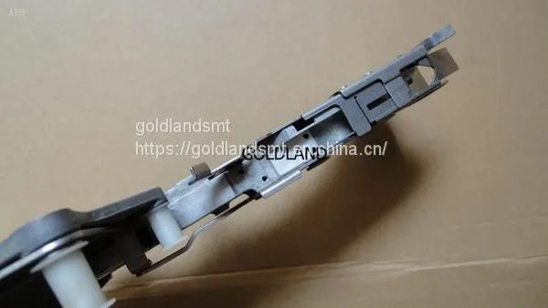 KW1-M3200-200 (PA2903/27) YAMAHA CL 16mm Feeder photo-2