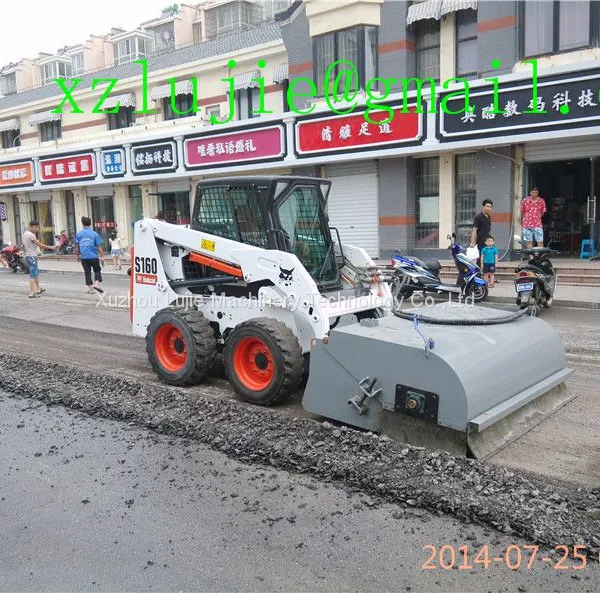 China Wheel Loader Attachment Skid Steer Sweeper for Skid Steer Loader photo-3
