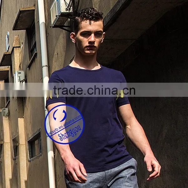 Men's Wholesale Round Neck Cotton Embroidered t Shirts photo-3