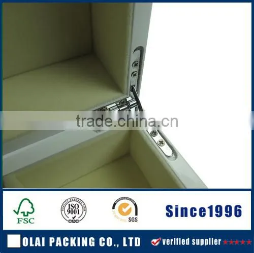 White Shiny Wooden Box for Tea photo-4