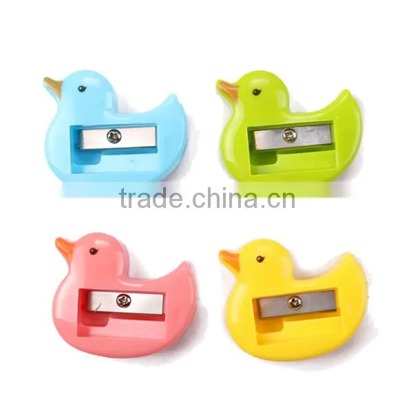 Plastic Duck Sharpeners for Schools With One Hole photo-2