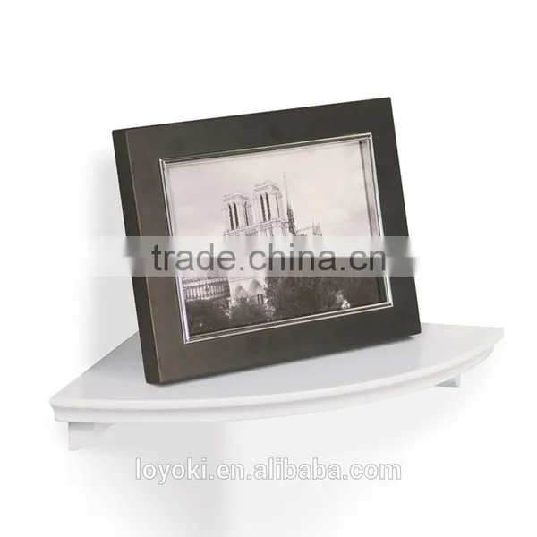 Hot Sale the Sector Shape Decorative Wall Floating Shelf photo-3