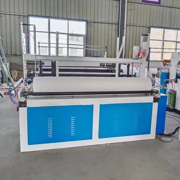 Machine de fabrication de papier toilette automatique pour les installations à grande échelle