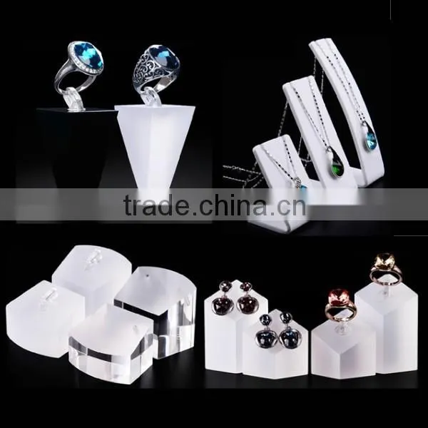 Factory Custom Acrylic Crystal Glass Rack for Accessories Stand for Jewelry photo-6