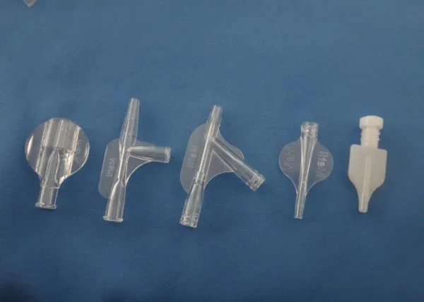 Medical Plastic Y Connector Injection Mould photo-2
