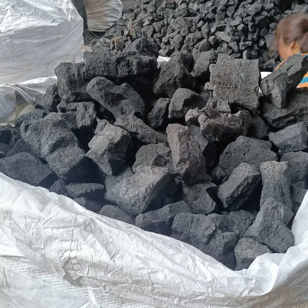 Shandong Factory Direct Sale Fc86 88 90 80-120mm 90-150mm 120-250mm Hard Casting Foundry Coke Source of Heat photo-4