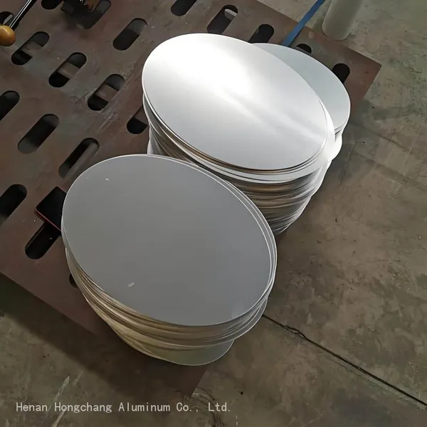 1050, 1060, 1100, 3003 Food-Grade Aluminum Discs for Kitchenware