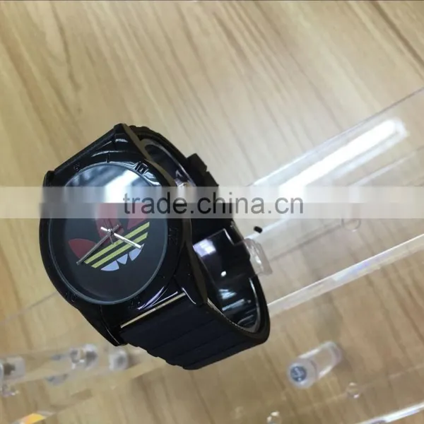 Hot-selling Leave Dial Black Alloy Case Leather Band Quartz Watch photo-3