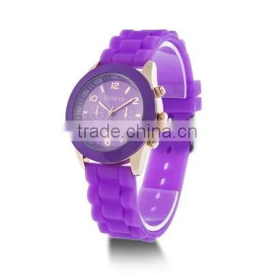 Hot Sale Amazon Watch Geneva Crystal Bezel Watch photo-5