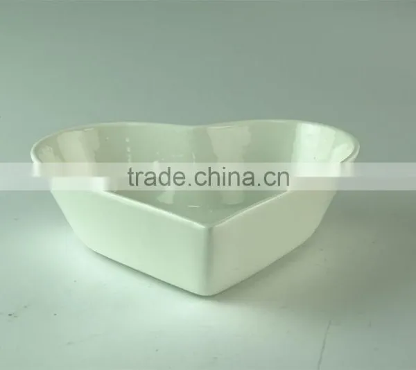 Bulk Stock White Porcelain Heart Shape Ceramic Porcelain Fruit Plate Salad Plate for Dinner photo-2