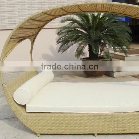 Rattan Daybed With Canopy photo-3