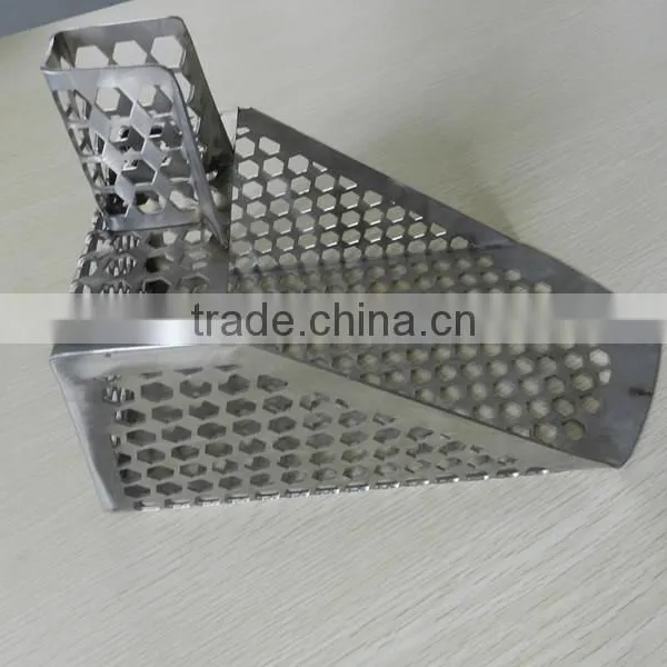 Metal detector sand scoop