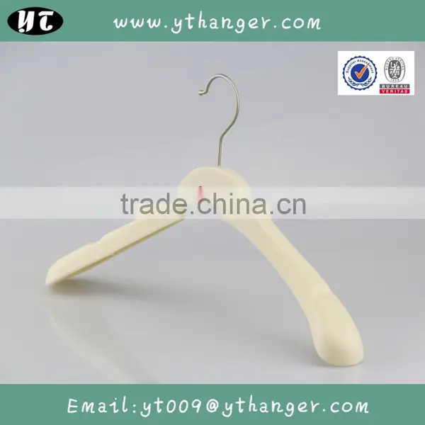 HA6934 Cheap High Quality Coat Hanger Plastic Dress Hanger for Display photo-2