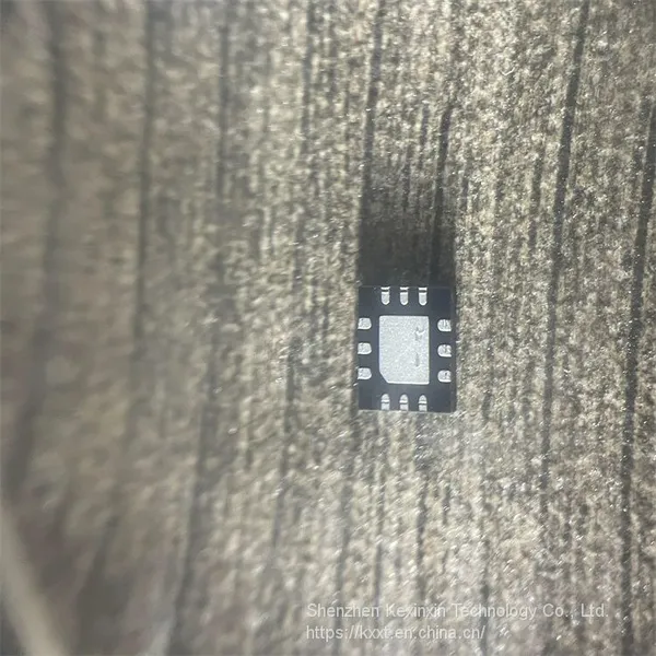 MAX1932ETC+ Analog Devices / Maxim Integrated Power Management Specialized - PMIC Digitally Controlled, 0.5% Accurate, Safest APD Bias Supply photo-1