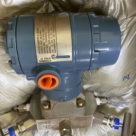 ROSEMOUNT 2051 Pressure Transmitter for Oil and Gas Pipeline Pressure Monitoring photo-2