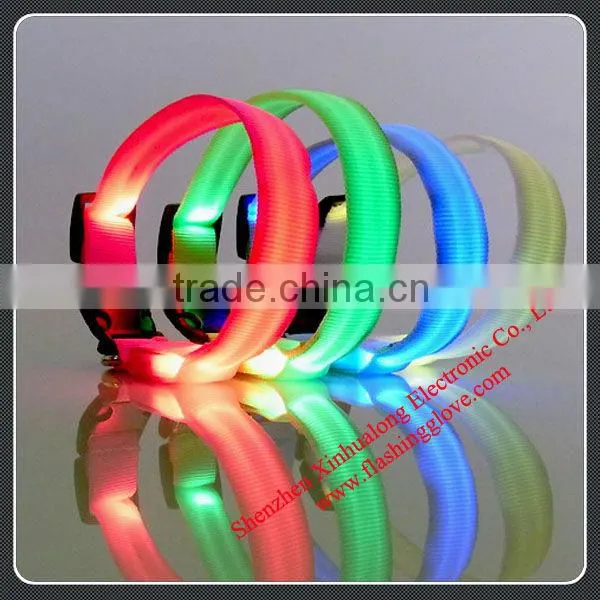 Adjustable LED Cat Callar With 3 Flashing Modes