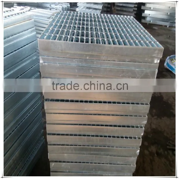 Light Service Galvanised Drain Grates and Frames photo-2