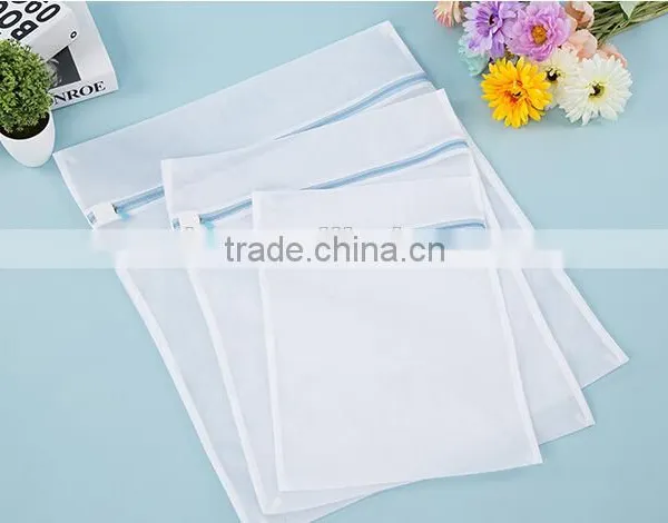 YIWU RODA 100%polyester Crystal Zipper Head Fine Mesh Washing Bag photo-4