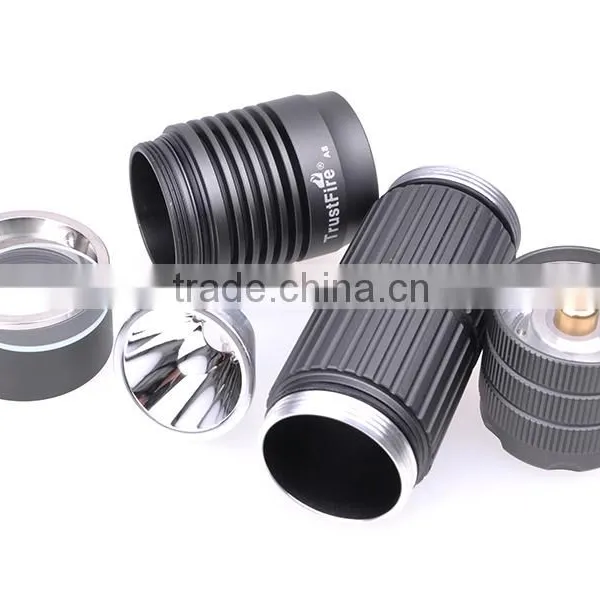 High Brightness XM-L T6 LED Flashlight for Outdoor Wholesale photo-5
