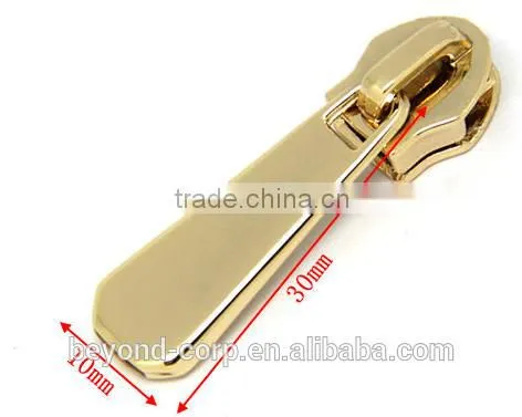 Zinc Alloy Zipper Puller Slider for Plastic Zipper photo-6