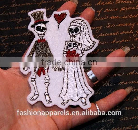 Custom High Quality Embroidered Creative Skulls Couples Patch for Clothes Embroidery Patch Made in China Choose Size/color photo-4