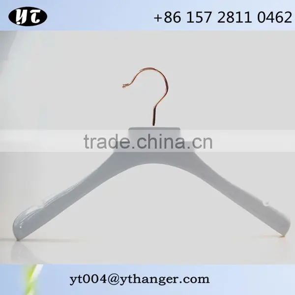 High End Wooden Hanger Matched Sets With Gold Hardware photo-2