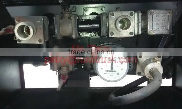 Cheaper Price DFAC Fuel Truck With Dispensing Arrangements Monitor and Meter 8000Liters Oil Tank Truck For Sales photo-5