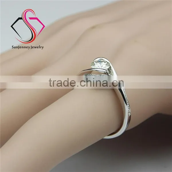 Round Brilliant Cut Forever One Moissanite 1 Carat 6.5mm Center Rose Style 14k 18k White Yellow Gold Diamond Engagement Ring photo-5
