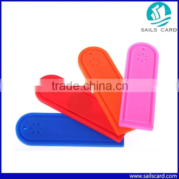 Hot Sale Washable RFID Silicone Laundry Tag for Garment Industry photo-5