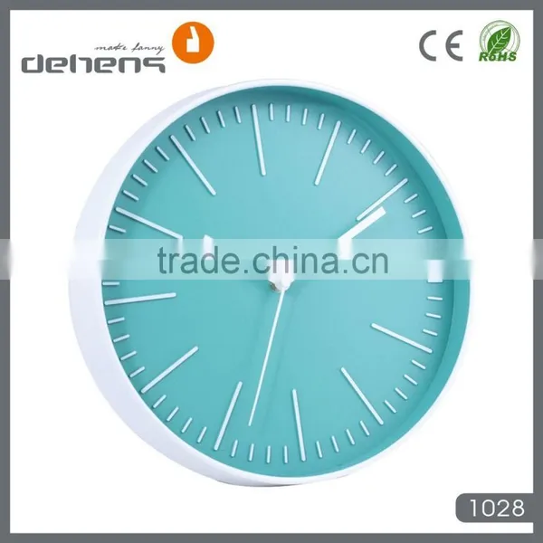 Cheap Plastic Wall Clock With Embossed Numbers photo-2