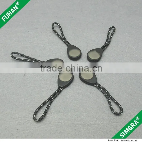 China Supplier Sportswear Silicon Rubber Zipper Pullers Wholesale photo-2