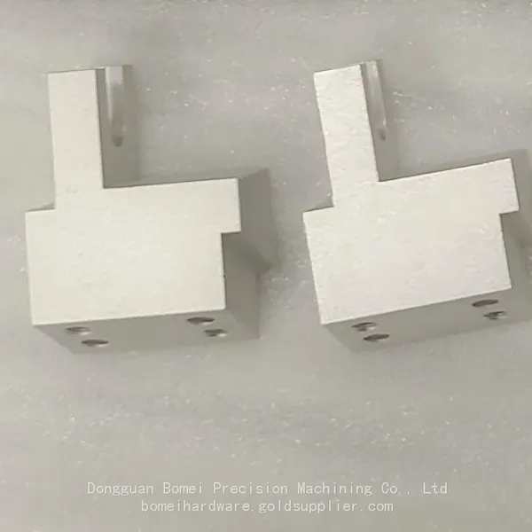 CNC Aluminum Mechanical Parts Mounting Blocks photo-3