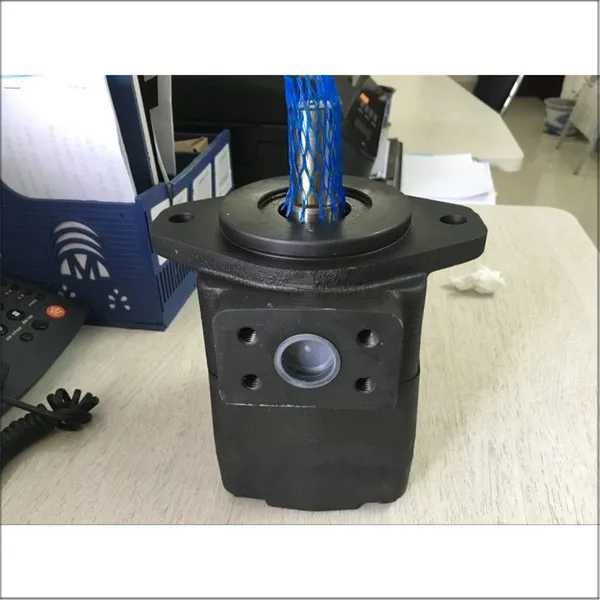 Rexroth PVV2-1X/045RA15UMB Fixed Displacement Vane Pump photo-2