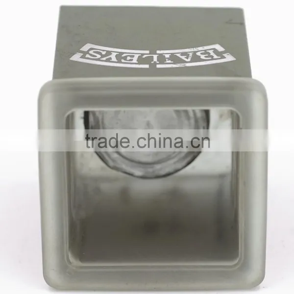 Professional Chinese Manufacturer on Metal Tea Light Candle Holder photo-3