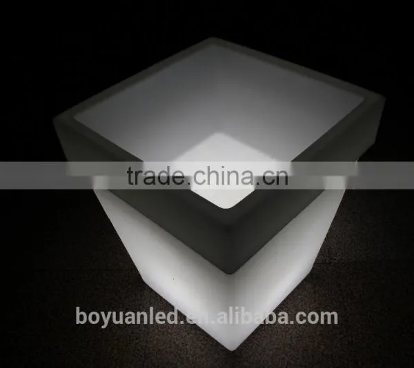 Plastic Material Led Flower Pot With IR Remote Control, Plastic Big Outdoor Led Flower Pots photo-6