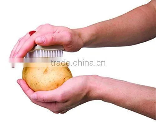 Kitchen Utensil Plastic Finger Handy Vegetable Fruit Cleaning Brush Veggie Scrub Brush photo-4