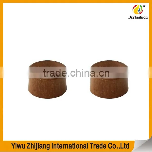Concave Red Saba Wood Ear Plugs photo-2