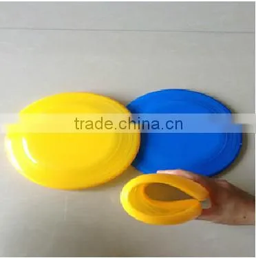 Plastic Dog Flying Frisbee photo-5