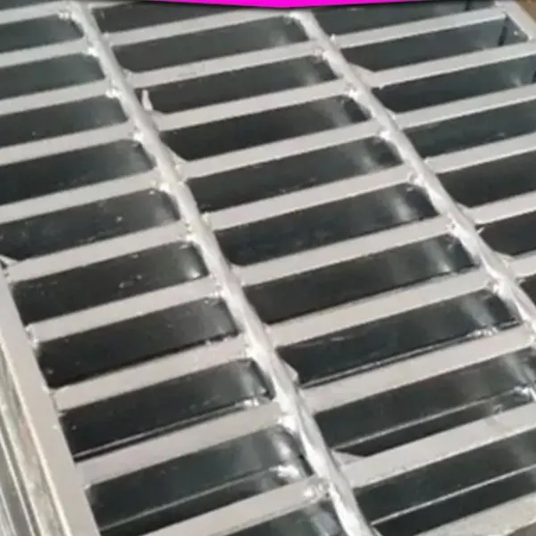 Metal Floor Heavy Duty Steel Lattice Plate Processing Custom