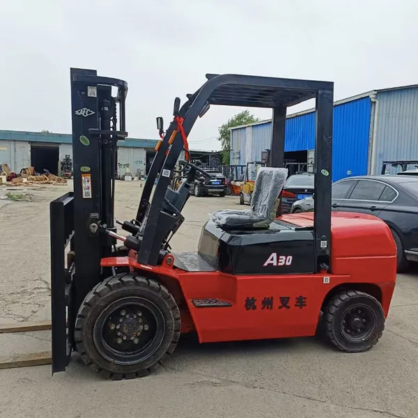 China's High-quality 1.2 Tons, 1.6 Tons, 2.5 Tons, 3 Tons, 3.5 Tons, 4 Tons, 7 Tons, Portable Electric/diesel Mini Forklifts, 5 Tons, Diesel Forklifts photo-2