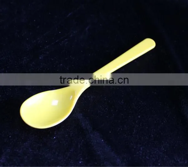 Solid color melamine spoon for dessert