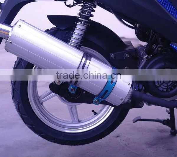 2-strok 50CC Cheap Gas Scooter/classical Model photo-4