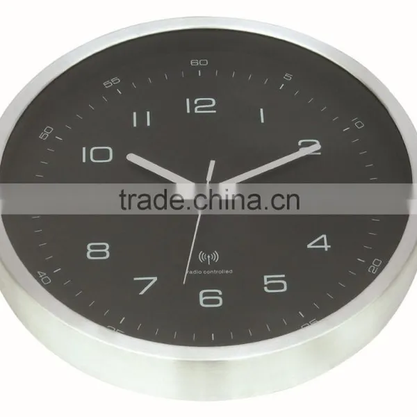 Large Metal Round Shaped Decorative Wall Mounted Clock photo-2