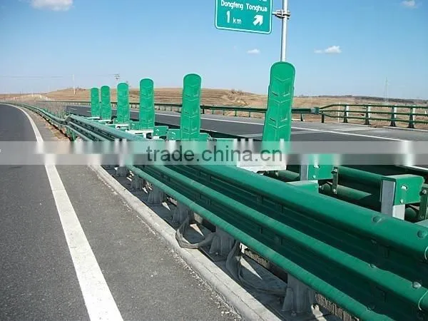 Thrie-beam Expressway Guardrail photo-2