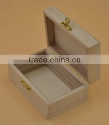 Packaging Boxes With Lid and Golden Lock photo-2