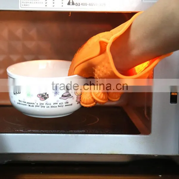 Fashion Kitchen Tool Microwave Oven Mitt Heat Resistant Grilling BBQ Silicone Gloves for Kitchen photo-2